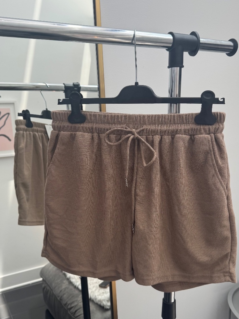 Neer Waffle Knit Lounge Shorts Tan Drawstring Pockets NWT Size Large